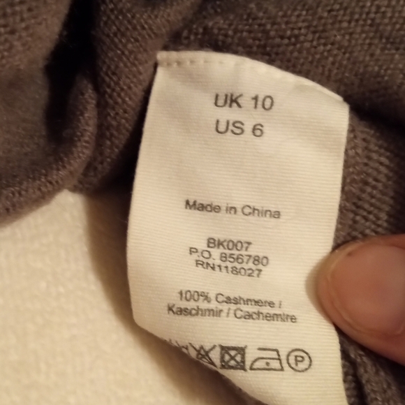 Boden Limited Edition Gray Long Line Drape Front 100% Cashmere Cardigan Size 6 - Picture 7 of 7